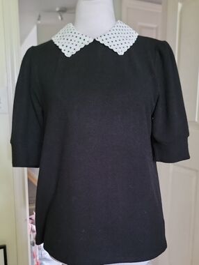 Jun & Ivy Black Top with White Peter Pan Collar